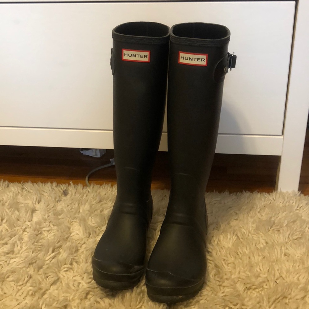 Women’s tall Hunter boots
